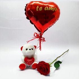 um urso uma rosa vermelha e um  balão